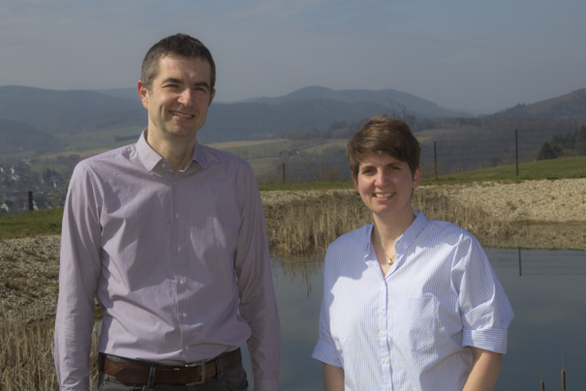 Dr. Elke Eilebrecht und Matthias Teigeler sind seit knapp drei Jahren gemeinsam Abteilungsleiter der Abteilung Ökotoxikologie des Fraunhofer-Instituts für Molekularbiologie und Angewandte Oekologie IME in Schmallenberg